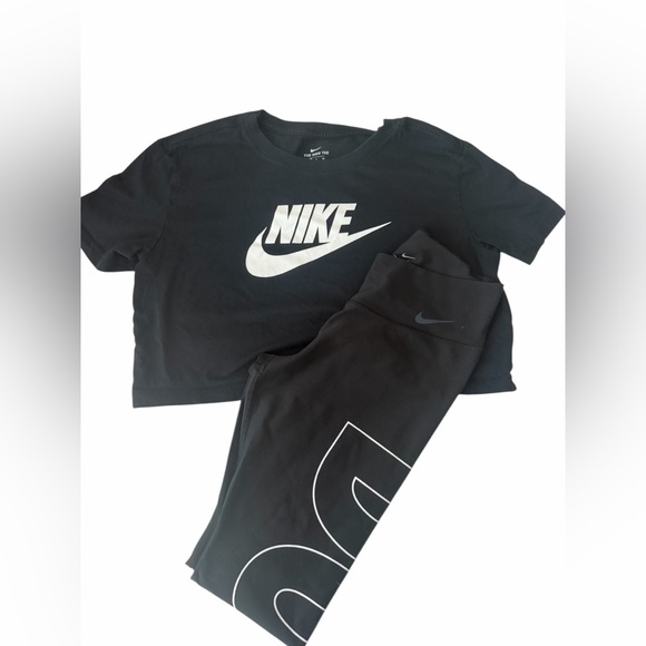 Nike Other - Nike Black Crop Tee and Logo Leggings Set